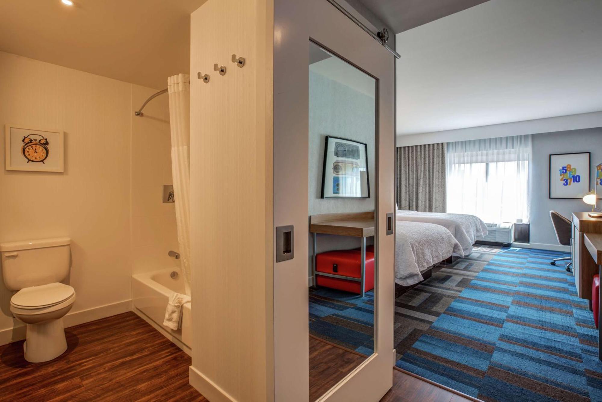 Hampton Inn & Suites Boston/וולטהאם מראה חיצוני תמונה