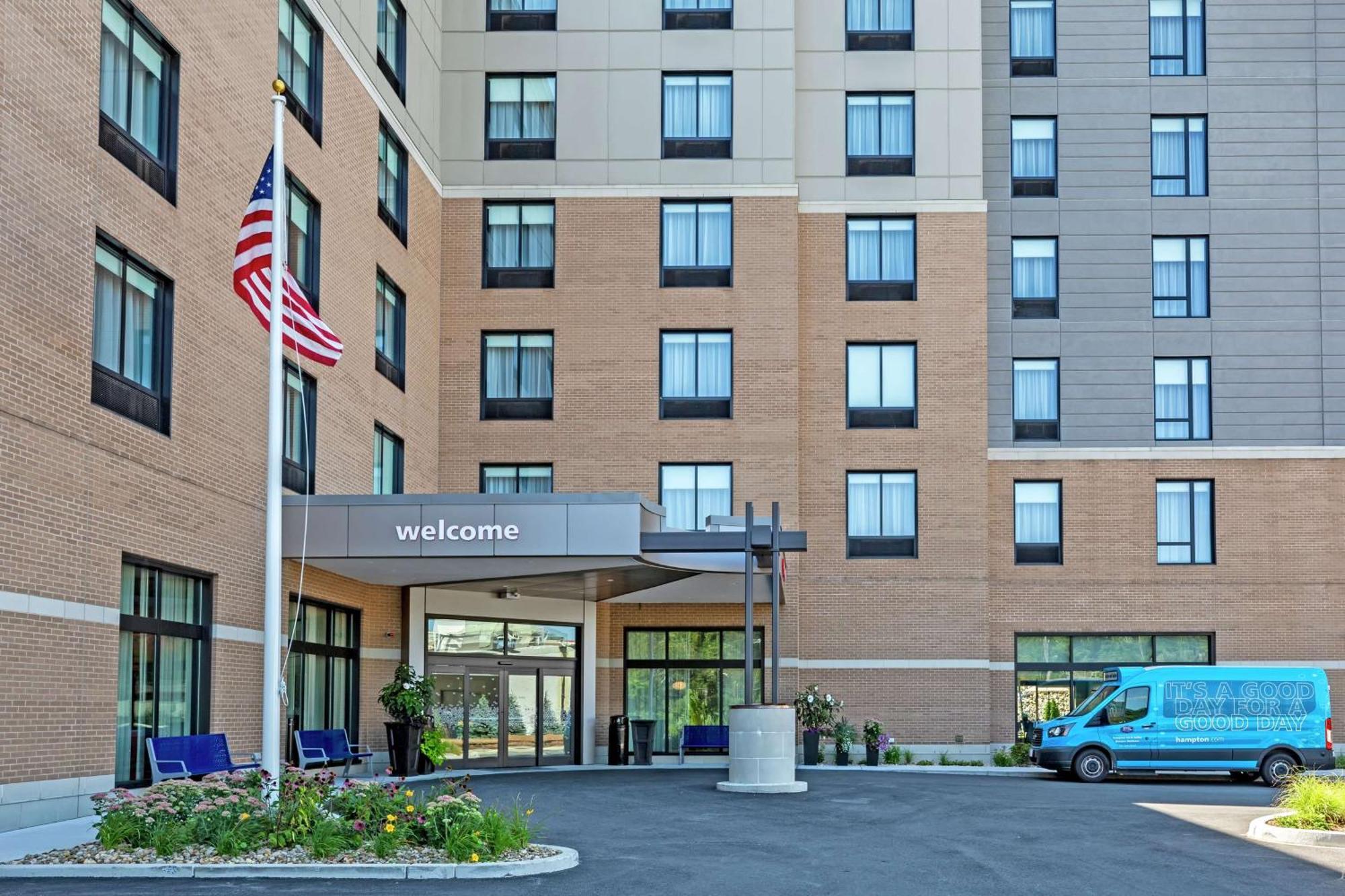 Hampton Inn & Suites Boston/וולטהאם מראה חיצוני תמונה